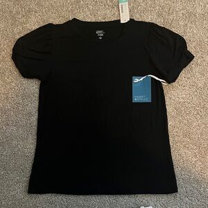 Market & Spruce Classic Black Short Sleeve Top